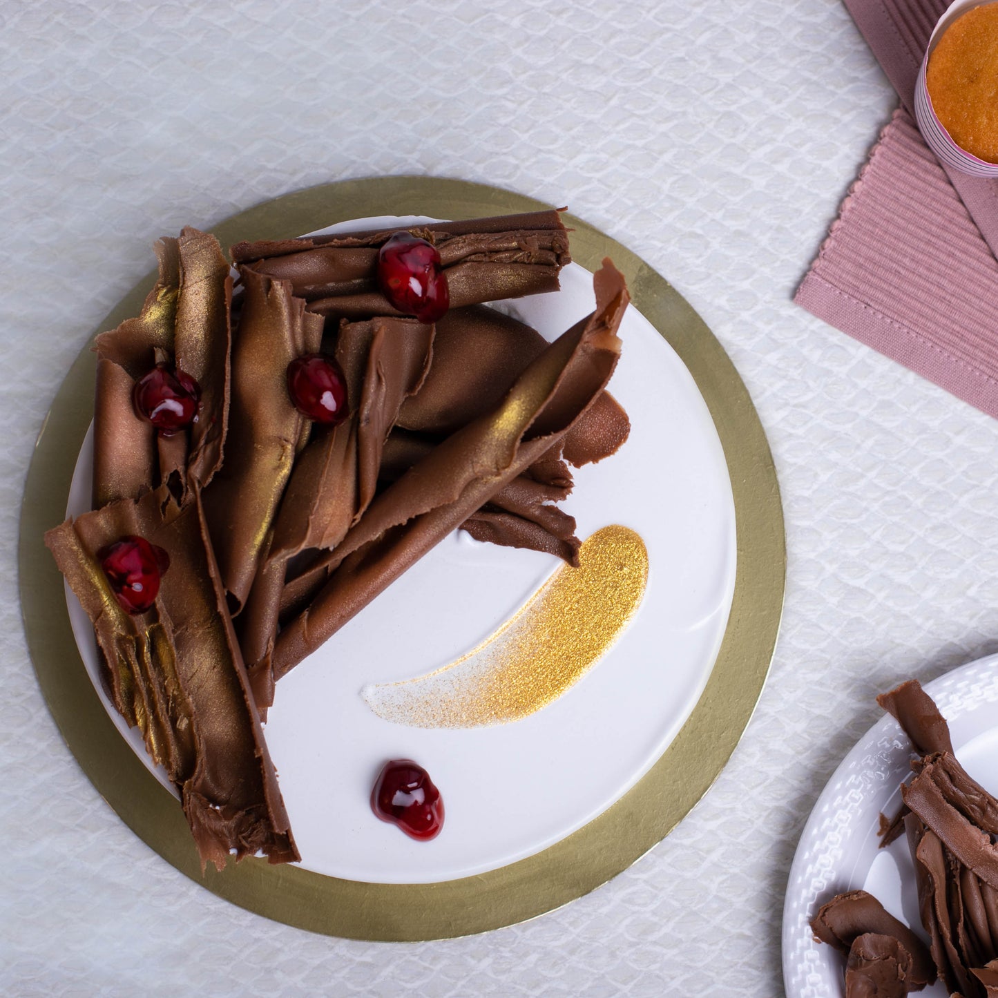 CLASSIC FOREST CAKE