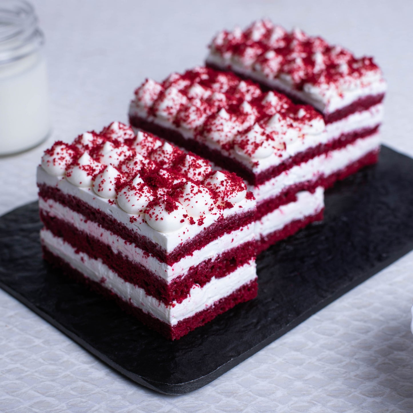 RED VELVET PASTRY
