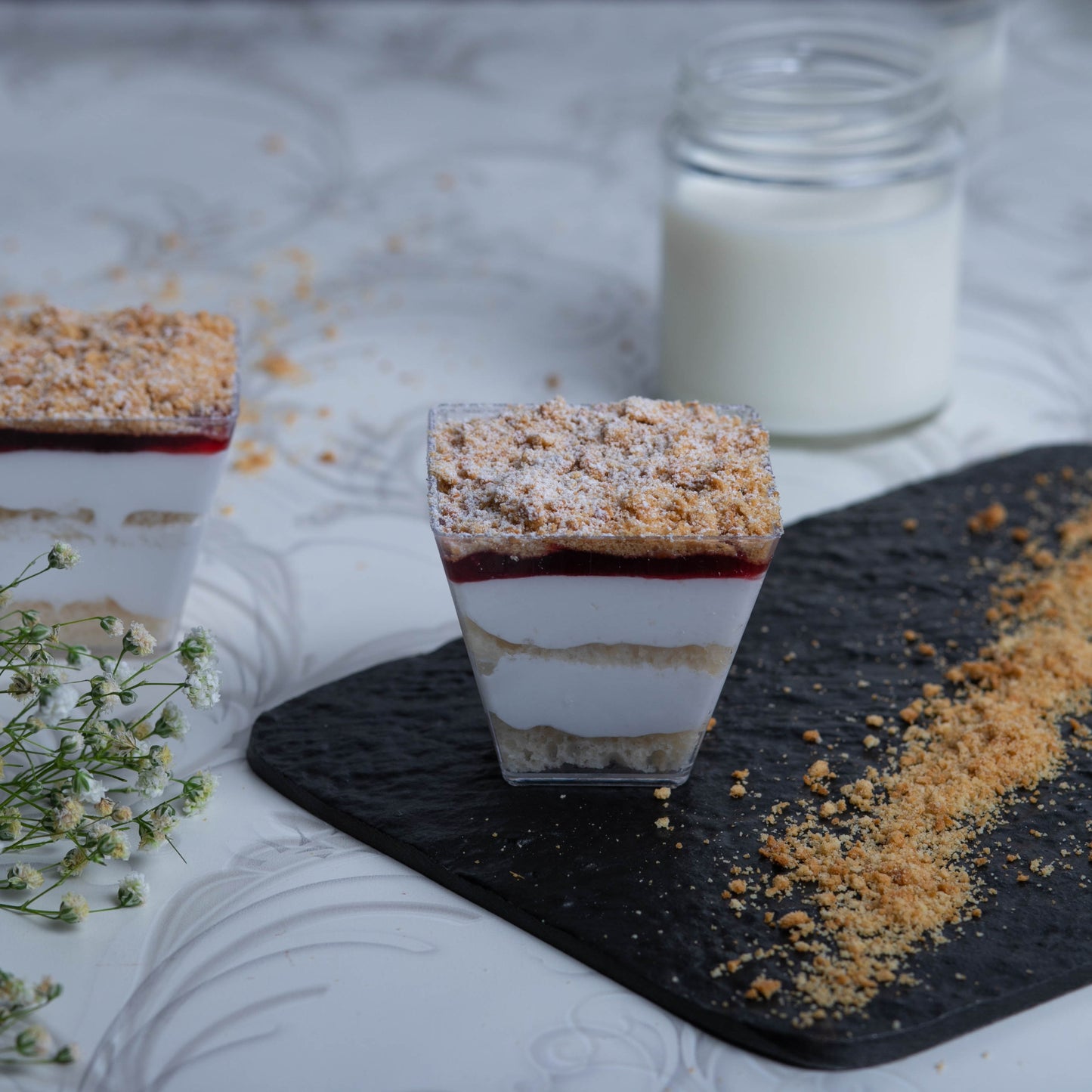 FRUIT BERRY CRUMBLE
