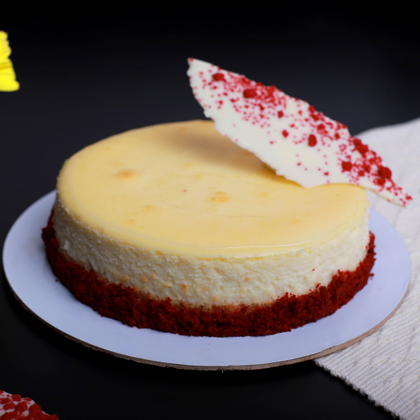 RED VELVET CHEESECAKE