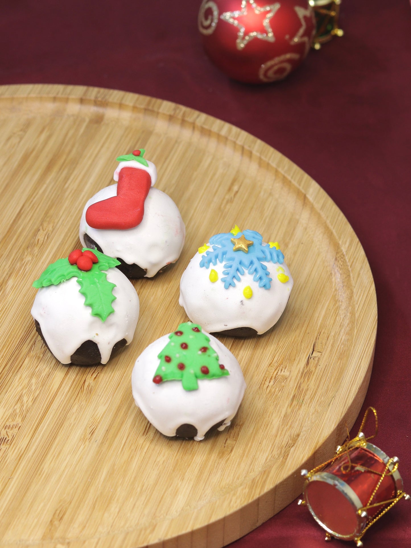 SNOWBALLS