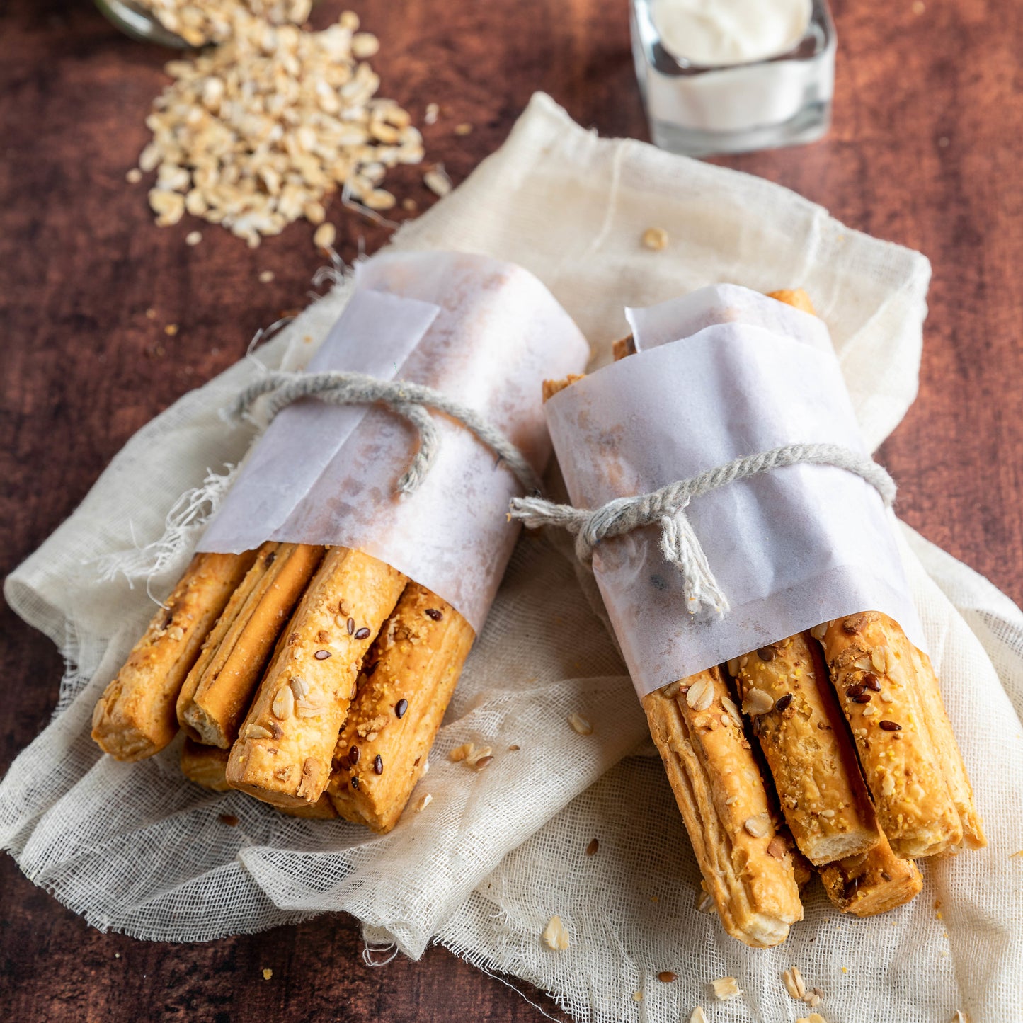 WHOLE WHEAT MULTIGRAIN CHEESE CRACKERS