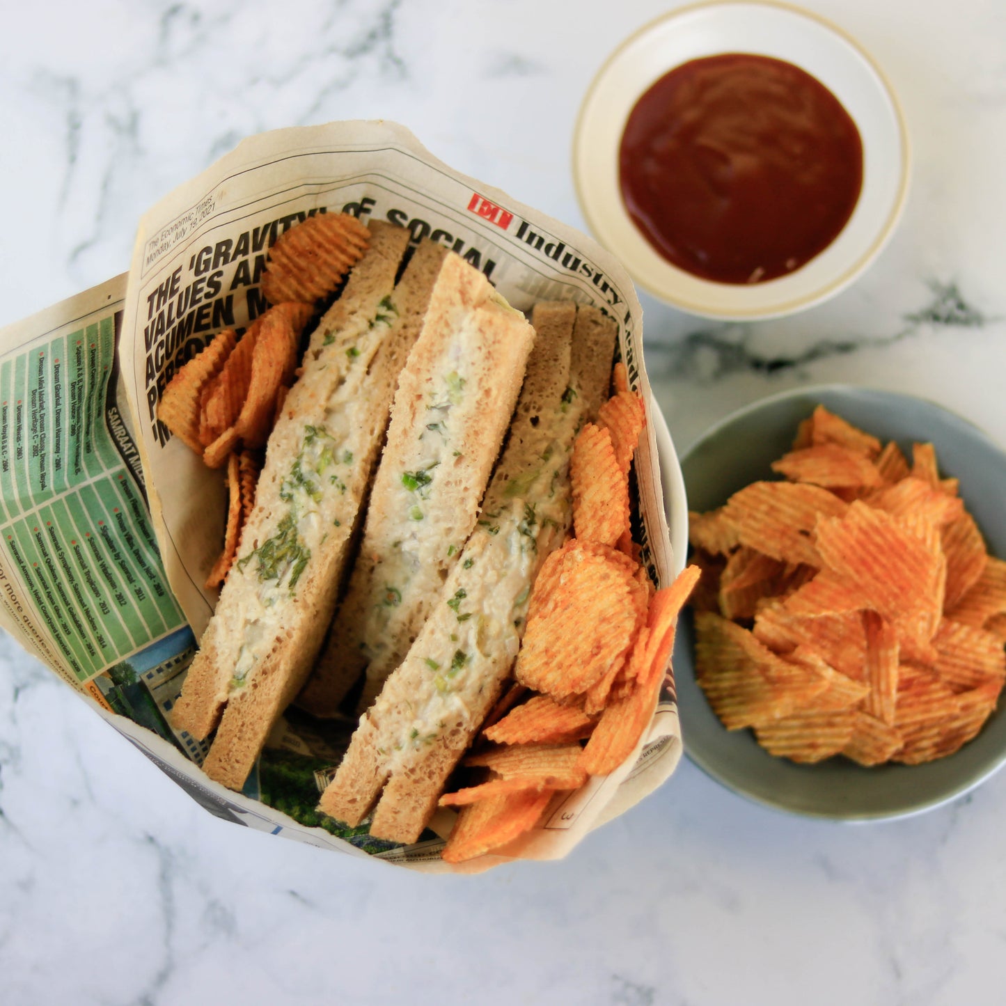 JUNGLEE CHICKEN SANDWICH