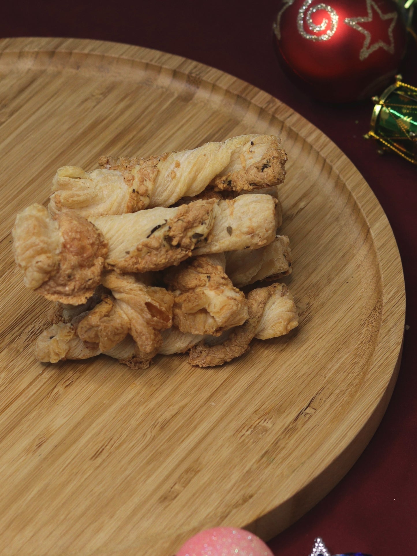 ASSORTED CHEESE STRAWS